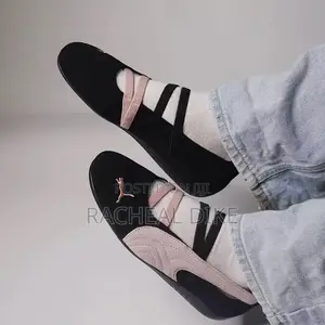 High Quality Puma Sneakers