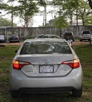 Toyota Corolla L 4dr Sedan (1.8L 4cyl 4A) 2015 Silver
