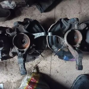 Front Hub for Hyundai Elantra 012
