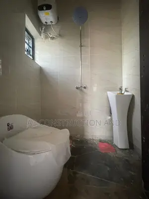 2bdrm Duplex in Kolapo Ishola Gra, Akobo for rent