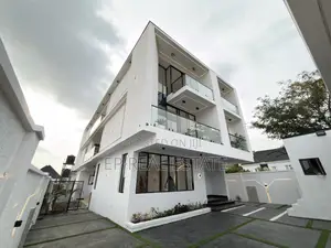 5bdrm Duplex in Apo for sale