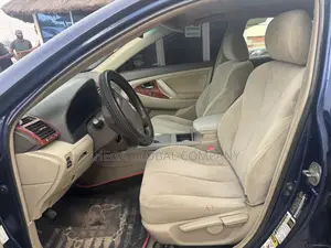 Toyota Camry LE 4dr Sedan (2.5L 4cyl 6AM) 2010 Blue