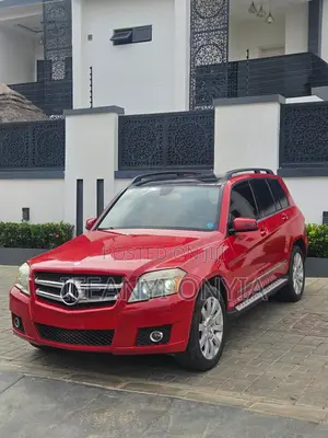Mercedes-Benz GLK-Class 2010 Red