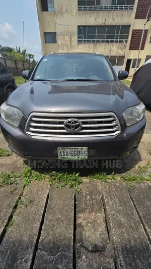 Toyota Highlander 4x4 2009 Gray