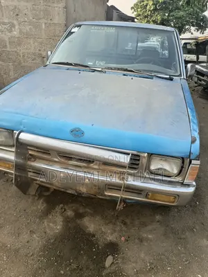 Nissan Pickup
