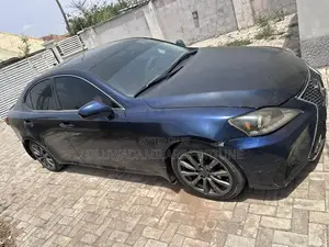 Lexus IS 2009 Blue