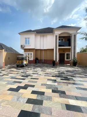 Furnished 5bdrm Duplex in GRA Phase 1 for sale