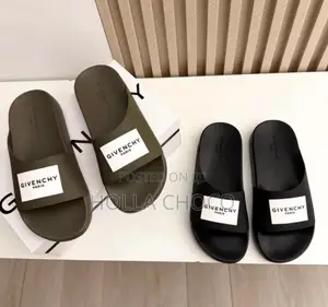 Givenchy Palm