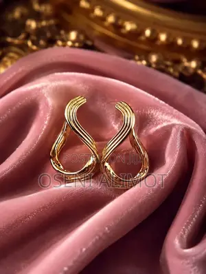 Unique Statement Earring