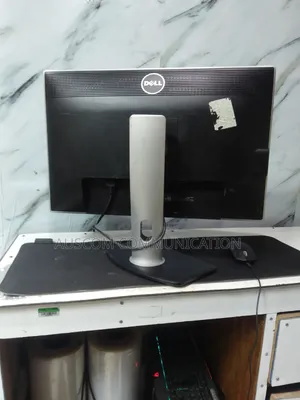 Dell Ultra Sharp 24 Ips 60hz Wuxga 1920x1200 16:10 Ratio