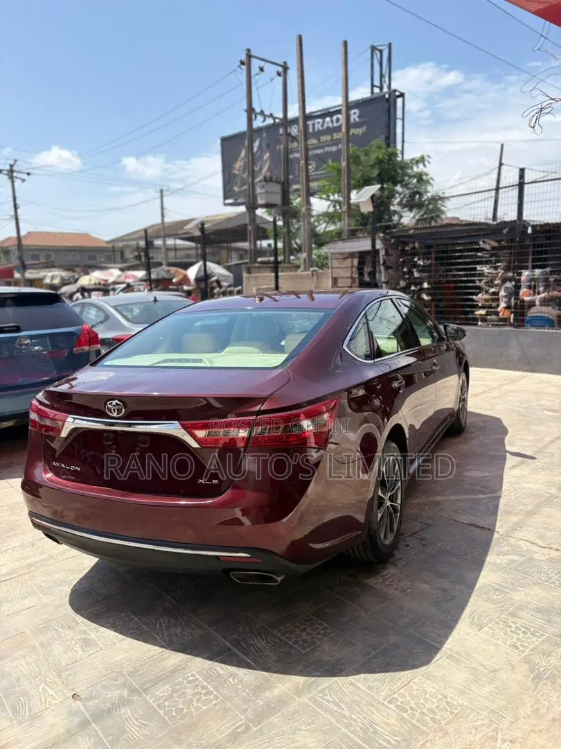 Toyota Avalon 2017 Red