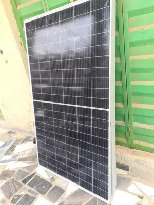 450watts Canadian Half-Cut High Voltage Solar Panel