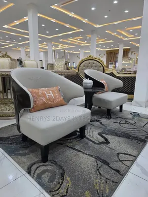 Designed Chairs or Decoration Chairs for Photo Studio
