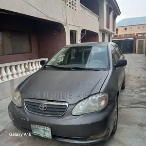 Toyota Corolla 2005 Gray