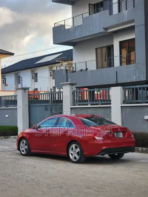Mercedes-Benz CLA-Class CLA 250 4MATIC Sedan 2016 Red