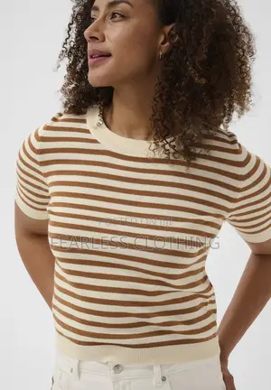 🆕 Streak Knitted Crop Top