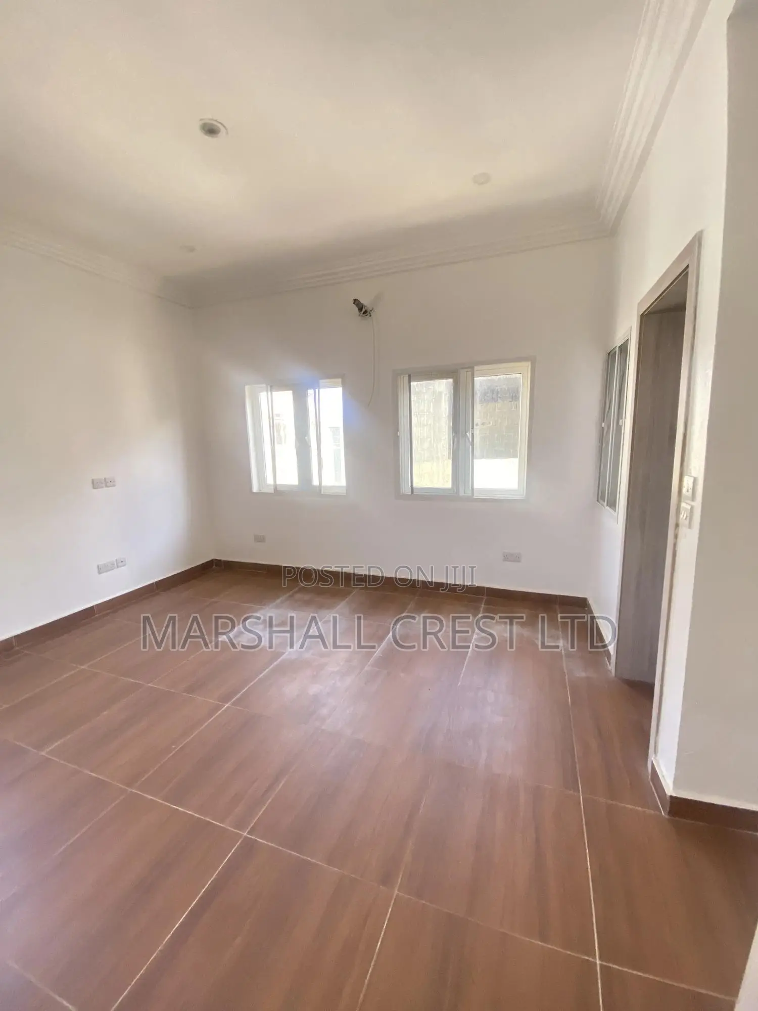 2bdrm Duplex in Lekki Phase 2 for rent