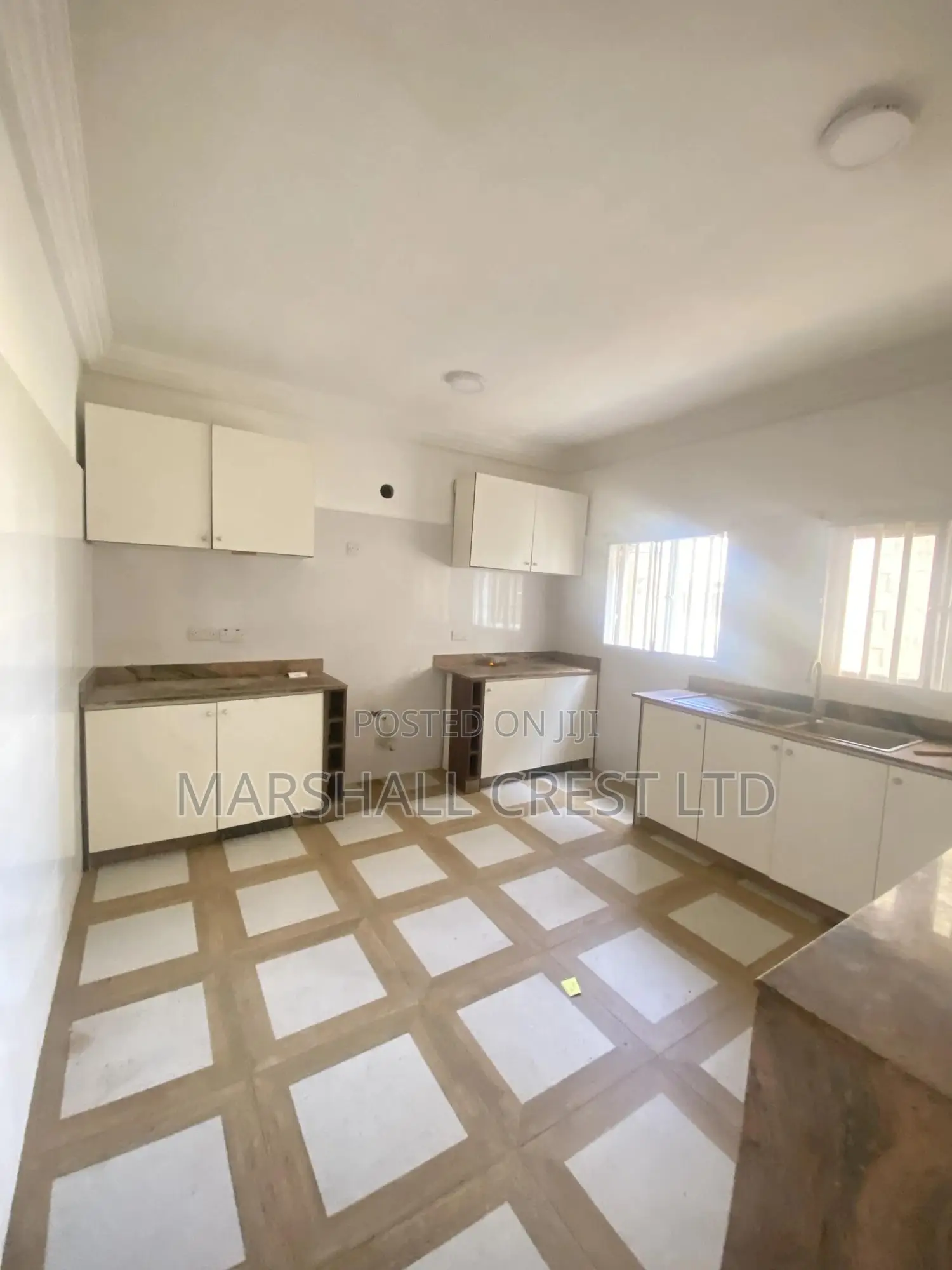2bdrm Duplex in Lekki Phase 2 for rent