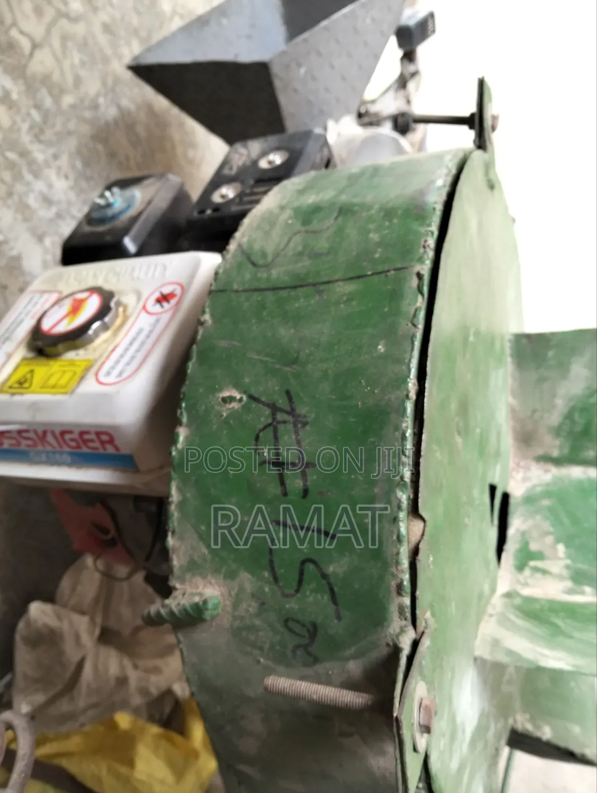 Dry Granding Machine