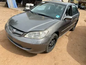 Honda Civic 2005 Gray