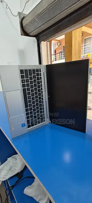 Laptop HP EliteBook 840 G8 16GB Intel Core i7 SSD 512GB