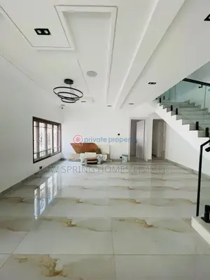 6bdrm Mansion in Ikeja Gra for sale
