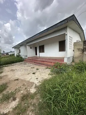 3bdrm Bungalow in Federal Housing for sale