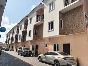 3bdrm Townhouse / Terrace in Ikate for rent