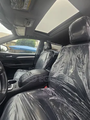 Toyota Highlander XLE 2019 Silver