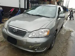 Toyota Corolla 2005 Gray