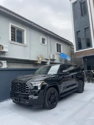 Toyota Sequoia Platinum 4WD 2025 Black