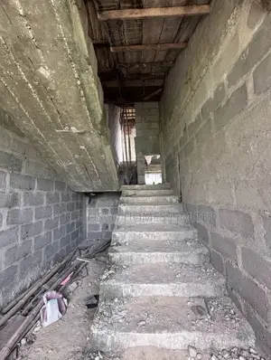1bdrm Apartment in GRA Phase 3 / Port-Harcourt for sale
