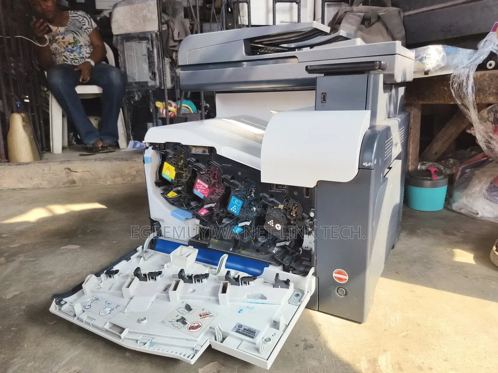 Color Laserjet M570dn