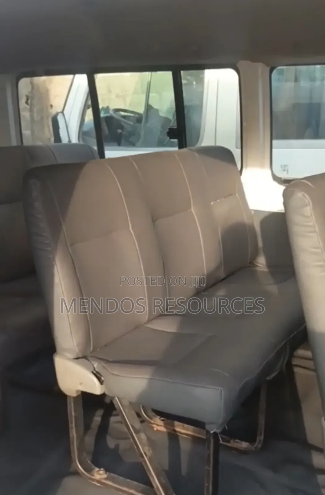 Toyota HiAce 2013 White