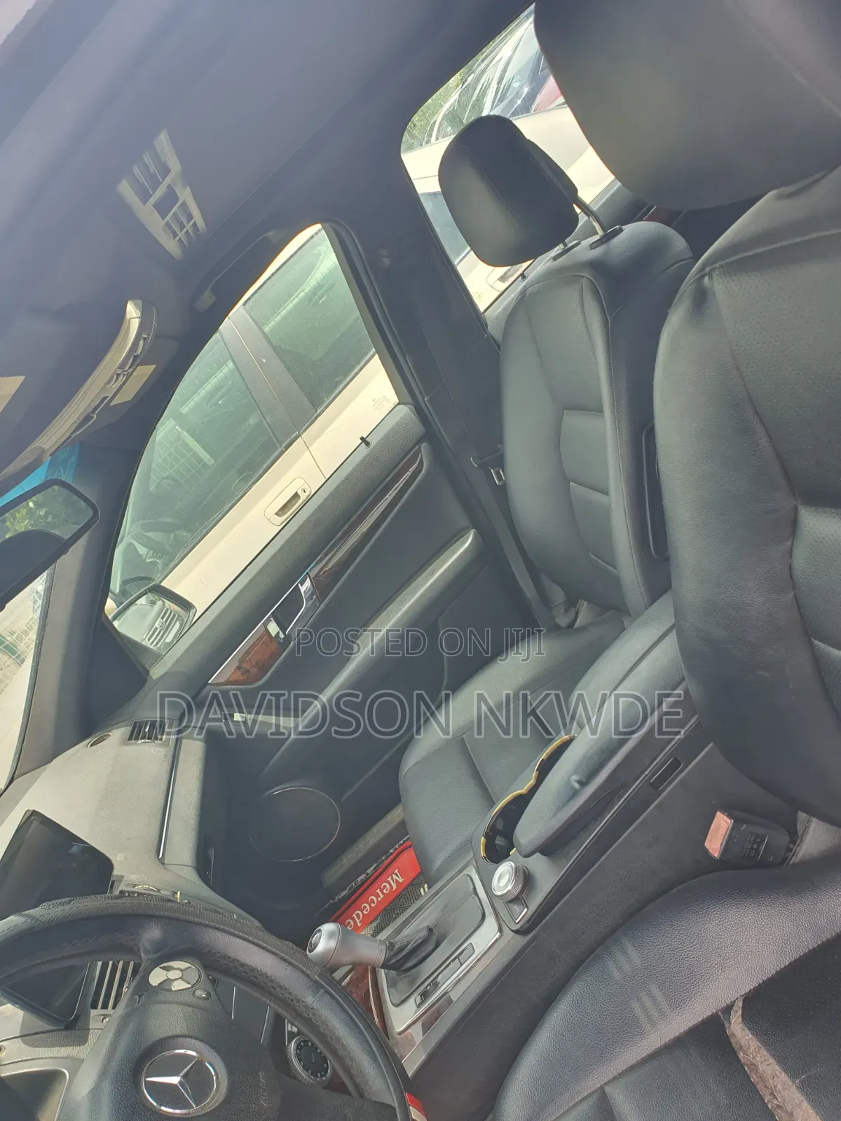 Mercedes-Benz C300 2010 Blue