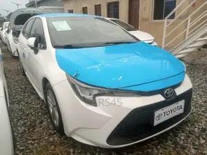 Toyota Corolla 2022 White