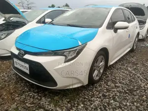Toyota Corolla 2022 White