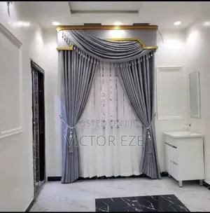 Royal Curtain