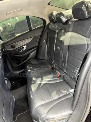Mercedes-Benz C300 Base AWD 4Matic Sedan (2.0L 4cyl 7A) 2015 Black