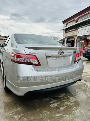 Toyota Camry SE 4dr Sedan (2.5L 4cyl 6A) 2011 Silver