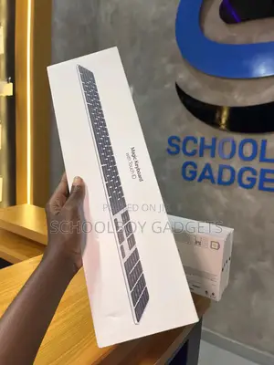 Magic Keyboard With Numeric Touch Id - Type C