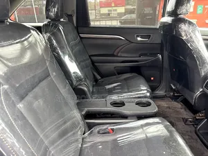 Toyota Highlander Limited 4dr SUV (3.5L 6cyl 6A) 2015 Gray