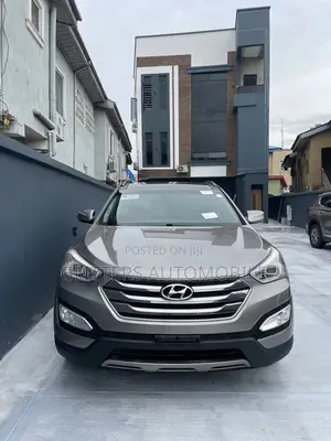 Hyundai Santa Fe Limited 4dr SUV (3.3L 6cyl 6A) 2015