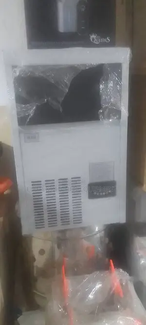 Ice Cube Machine