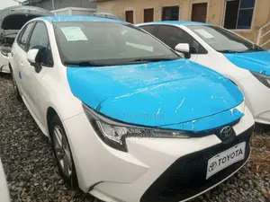 Toyota Corolla 2022 White