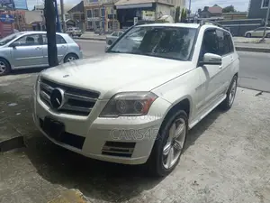 Mercedes-Benz GLK-Class 350 4MATIC 2010 White