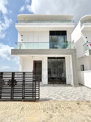 4bdrm Duplex in Ikota for sale