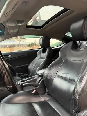 Hyundai Genesis 3.8 2012 Red