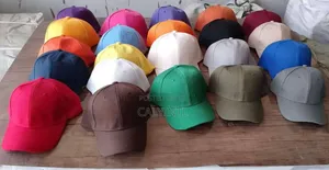 Plain Caps