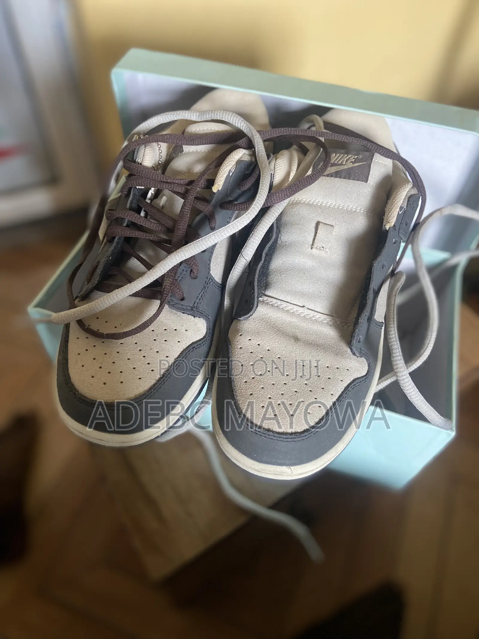 Nike Sneaker
